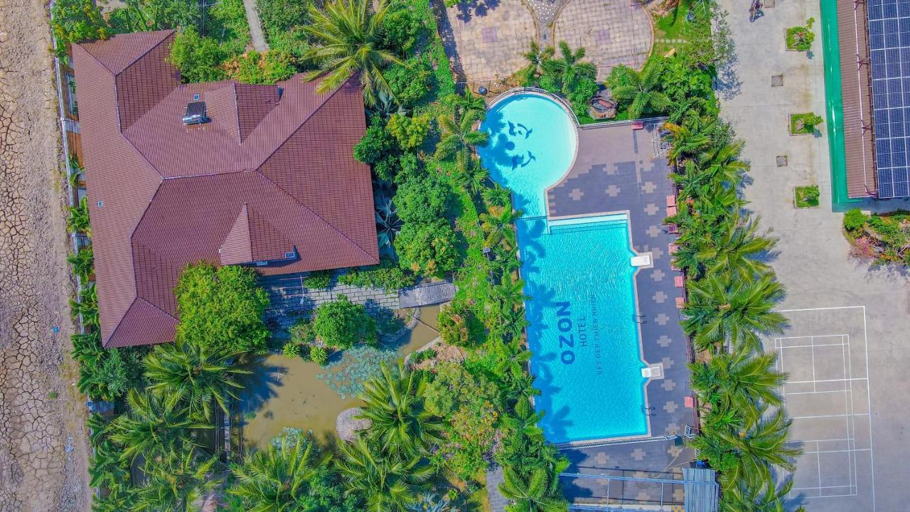 Ozon Hotel Nam Can Exteriör bild