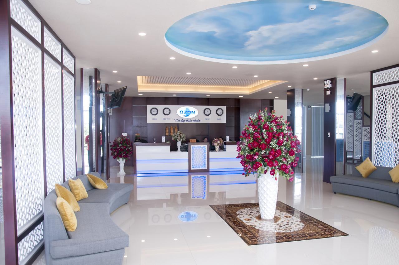Ozon Hotel Nam Can Exteriör bild